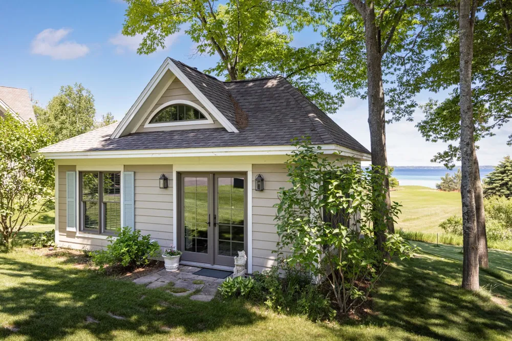 5552 S Spyglass Ridge Drive Suttons Bay Township, MI 49682