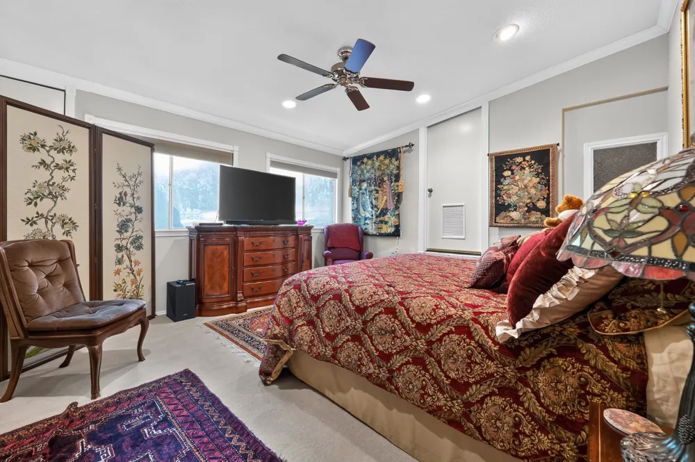 7044 Comanche Trail Austin, TX 78732
