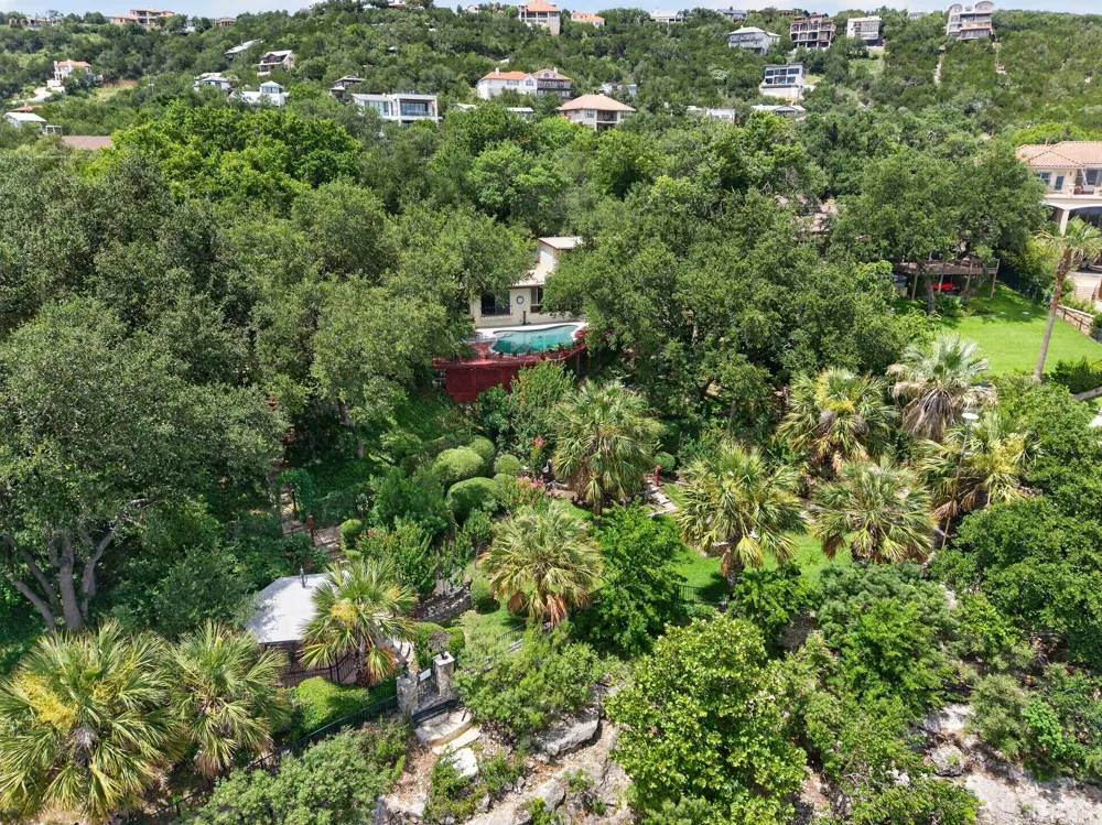 7044 Comanche Trail Austin, TX 78732