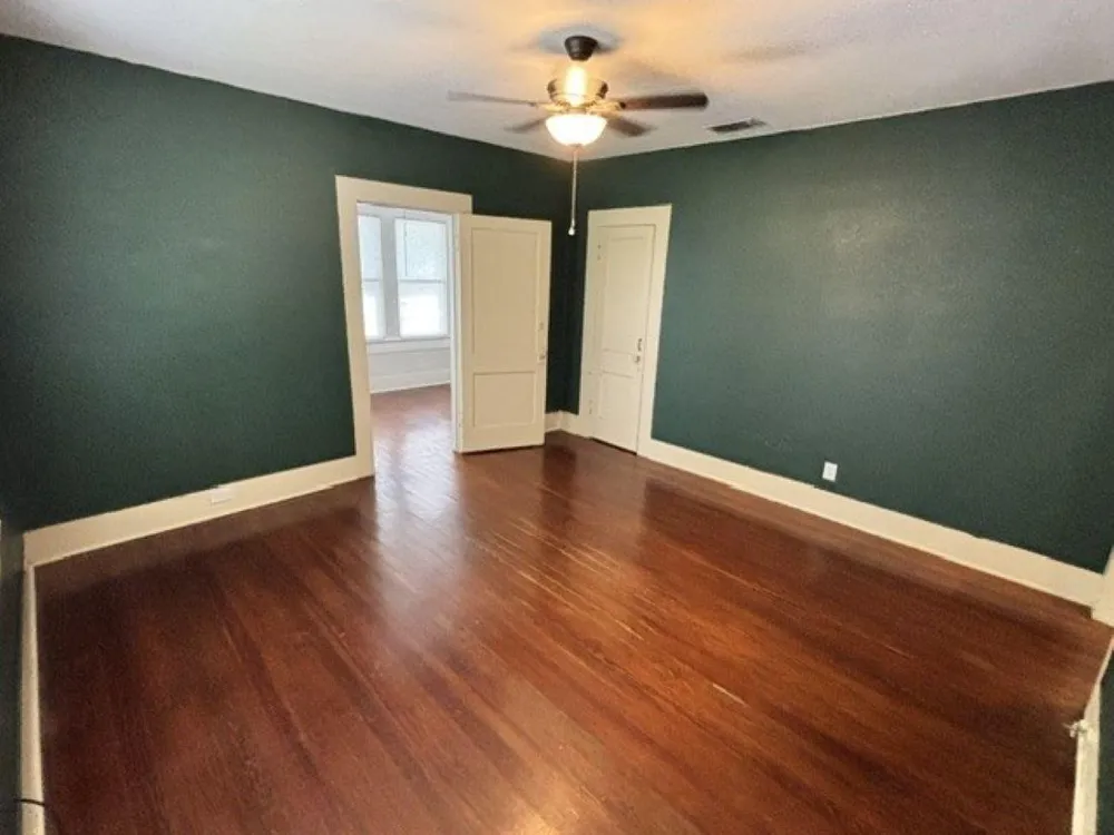 927 N Franklin Street La Grange, TX 78945