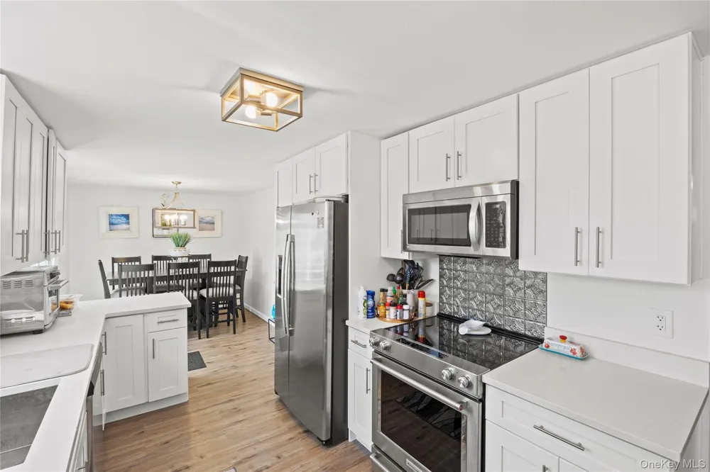 26 Allegheny Drive E Farmingville, NY 11738