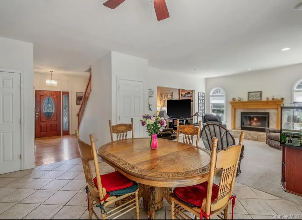 4 Pheasant Court Riverhead, NY 11901