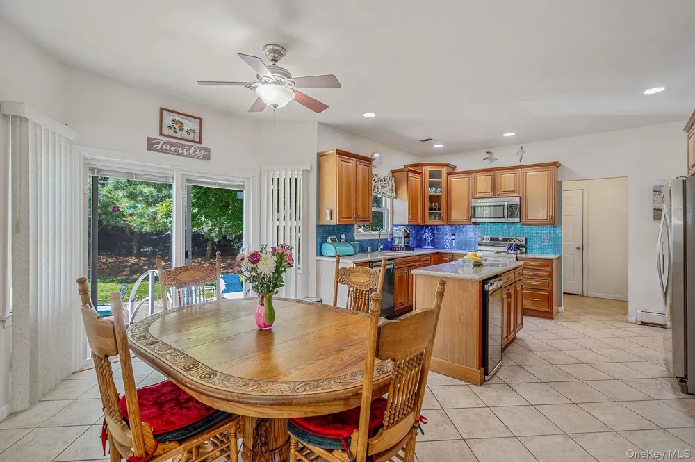 4 Pheasant Court Riverhead, NY 11901