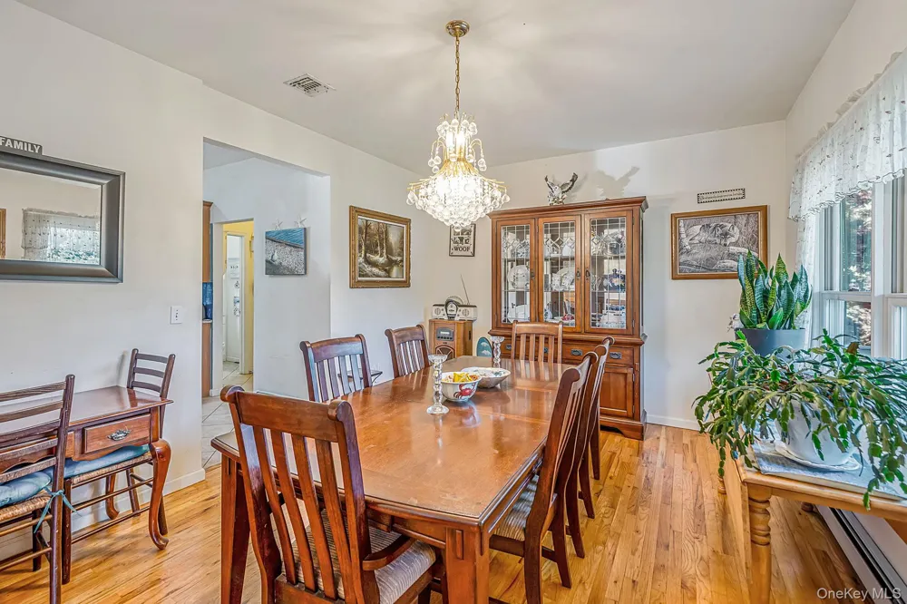 4 Pheasant Court Riverhead, NY 11901