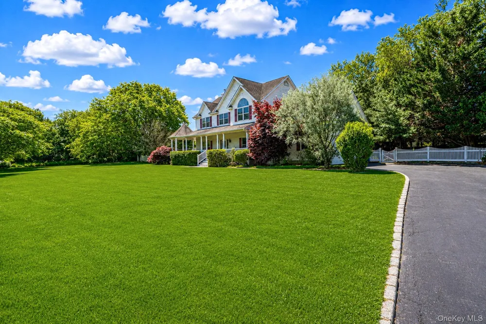 4 Pheasant Court Riverhead, NY 11901