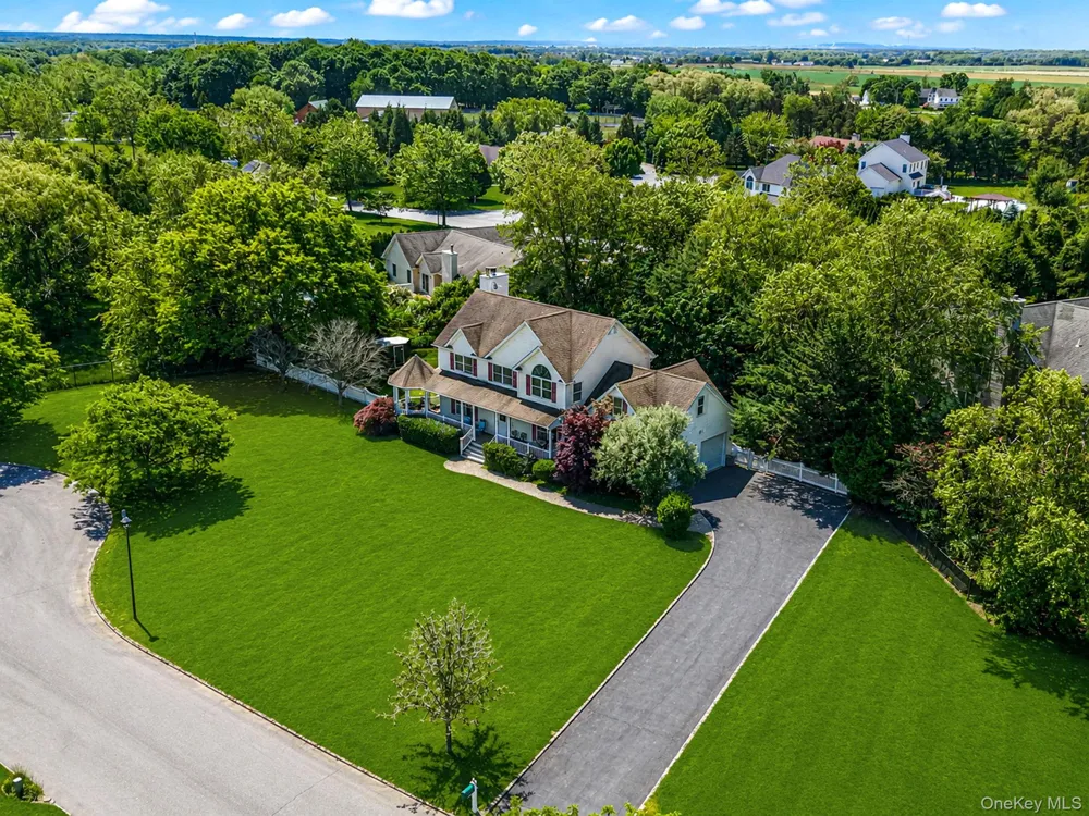 4 Pheasant Court Riverhead, NY 11901