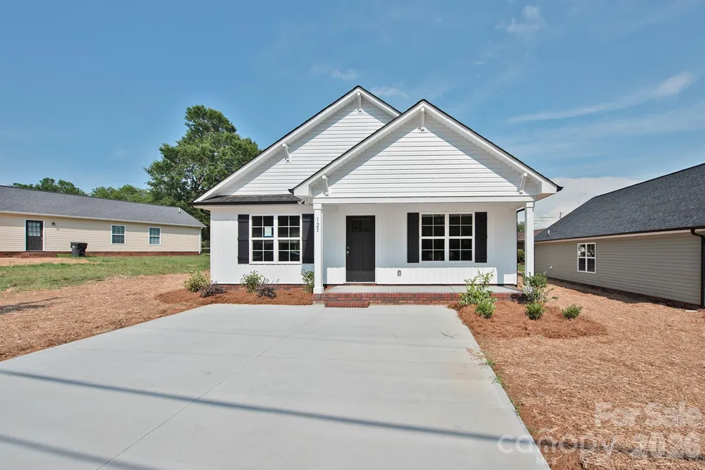 125 S Beaver Street Landis, NC 28088