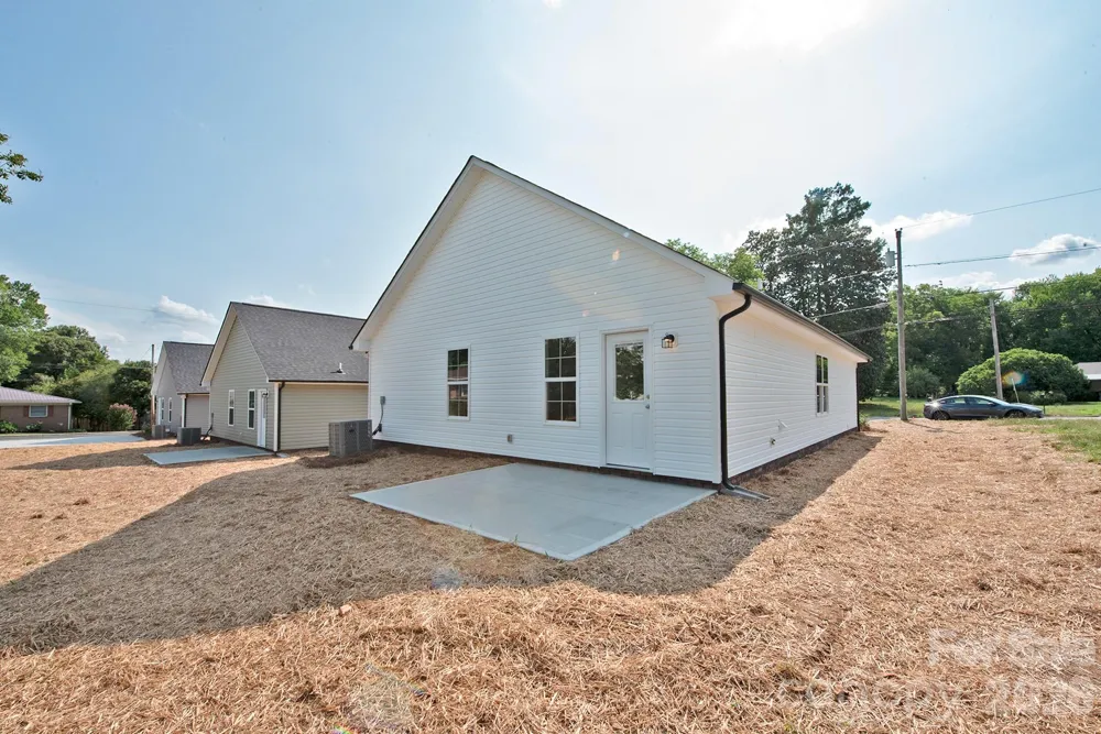 125 S Beaver Street Landis, NC 28088