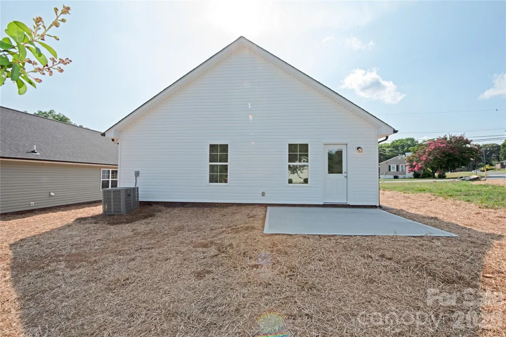 125 S Beaver Street Landis, NC 28088