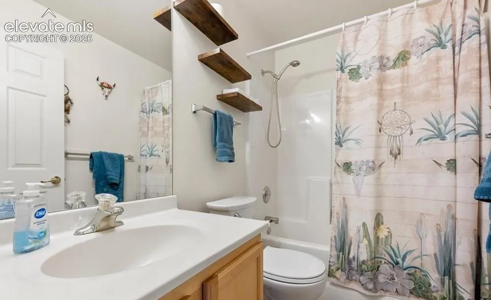 3538 Raccoon Lane Pueblo, CO 81005