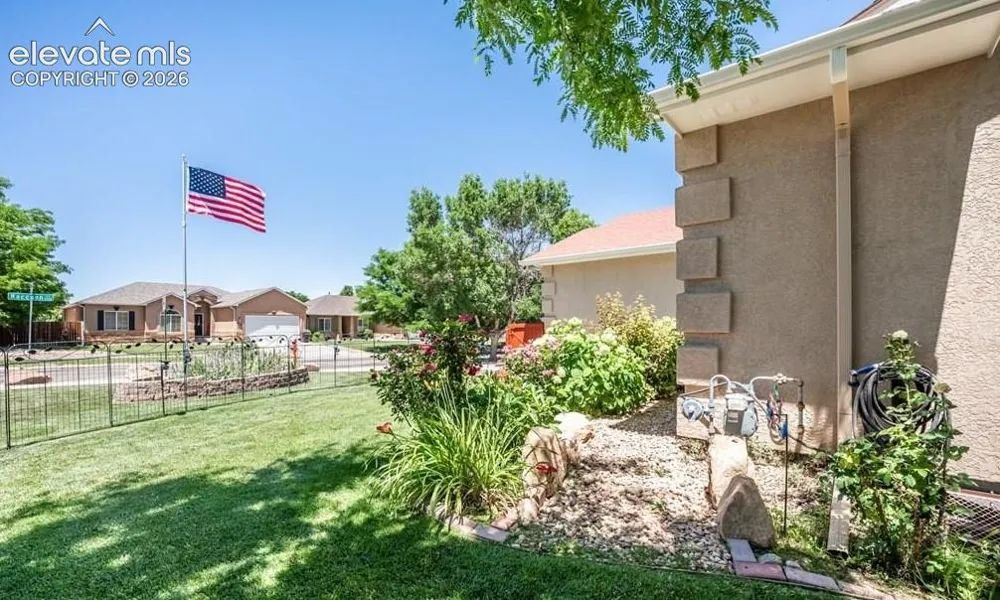 3538 Raccoon Lane Pueblo, CO 81005