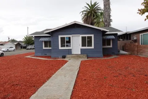 6043 Juanche Avenue
