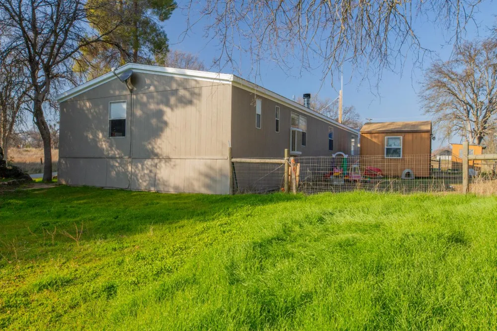 33831 Medford Road Auberry, CA 93602