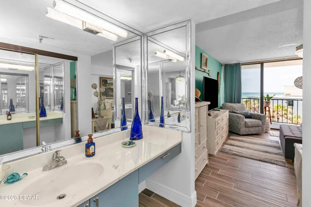 2425 S Atlantic Avenue #406 Daytona Beach Shores, FL 32118