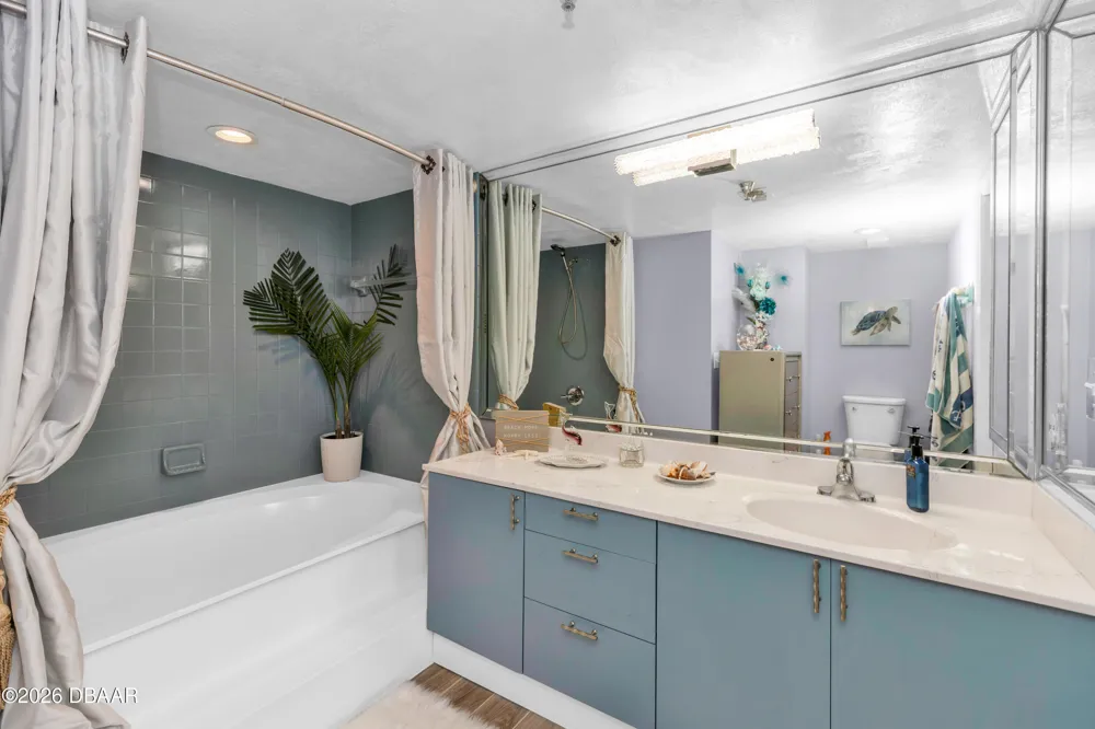 2425 S Atlantic Avenue #406 Daytona Beach Shores, FL 32118