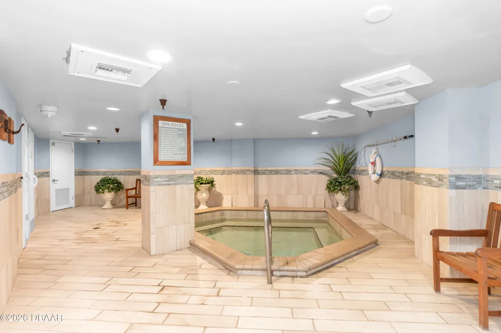 2425 S Atlantic Avenue #406 Daytona Beach Shores, FL 32118