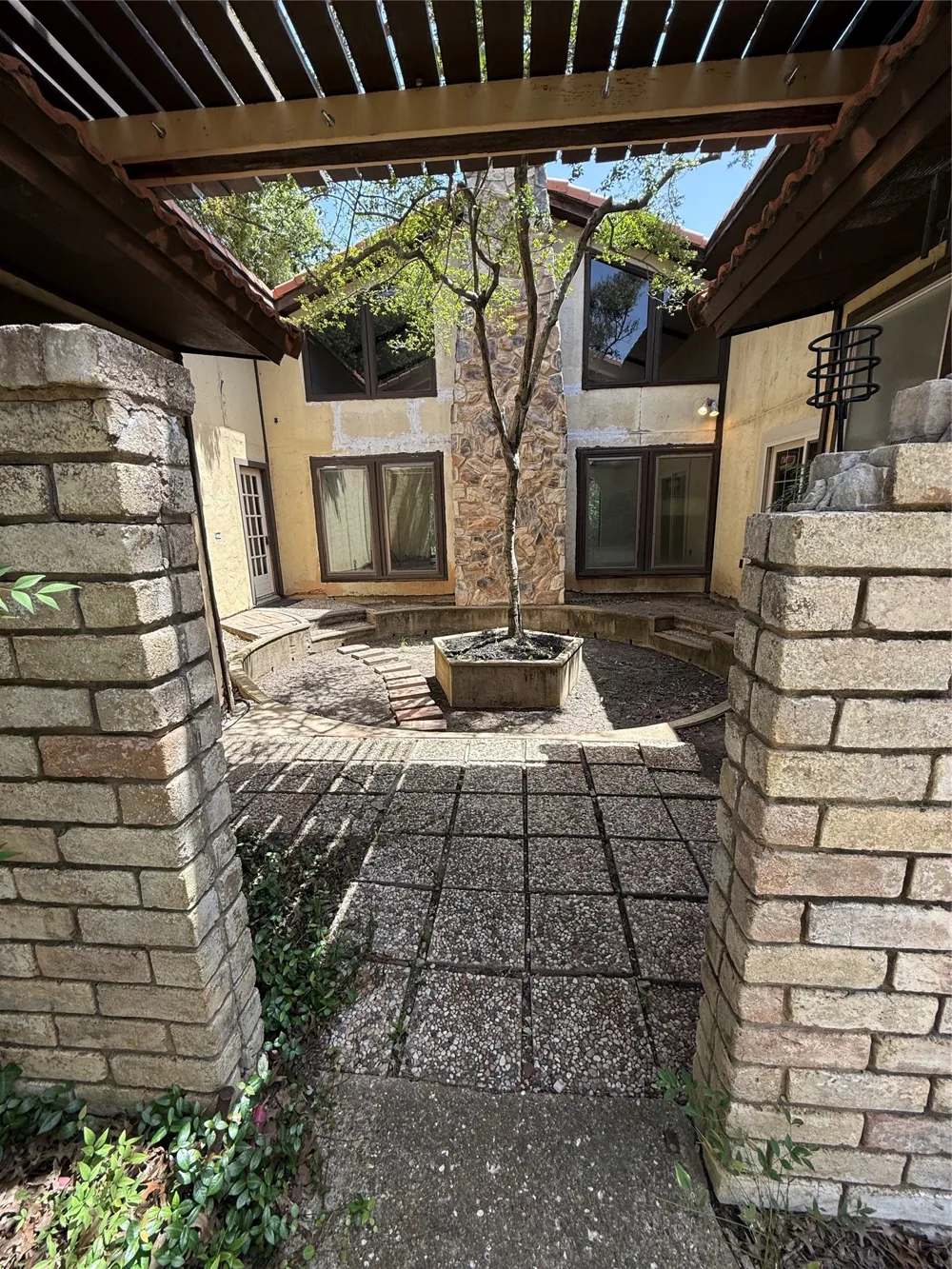 2510 Brookcrest Drive Garland, TX 75040