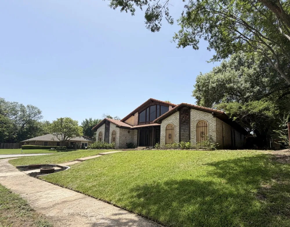 2510 Brookcrest Drive Garland, TX 75040