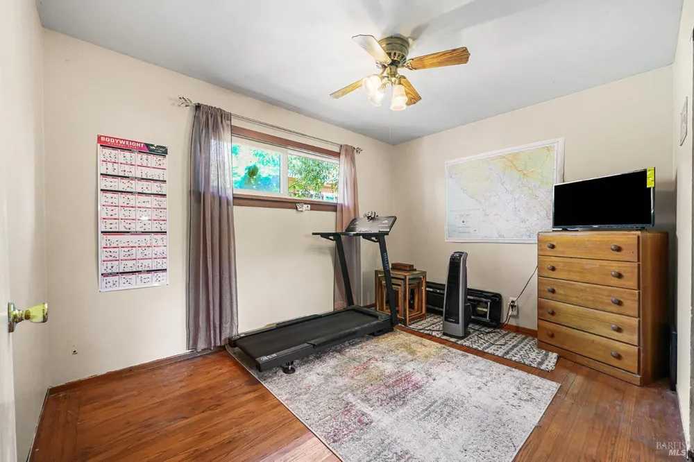 613 Ashbury Avenue Santa Rosa, CA 95404