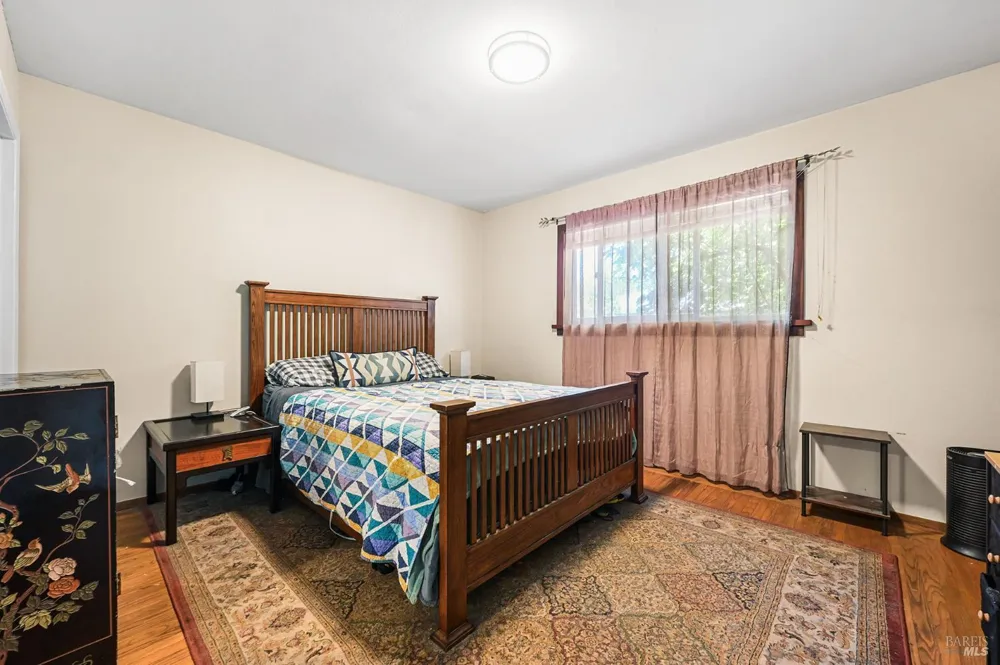 613 Ashbury Avenue Santa Rosa, CA 95404