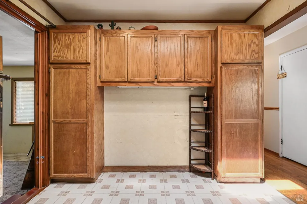 613 Ashbury Avenue Santa Rosa, CA 95404