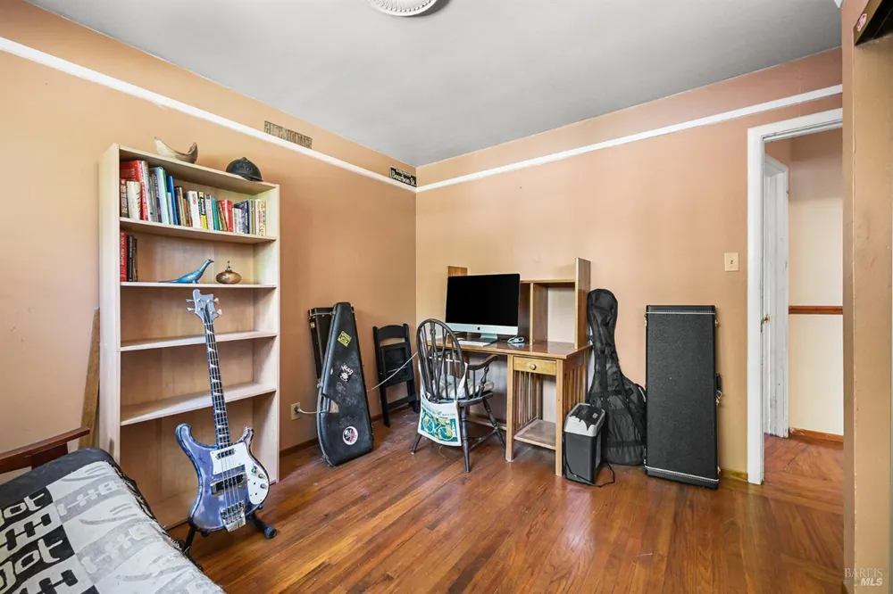 613 Ashbury Avenue Santa Rosa, CA 95404