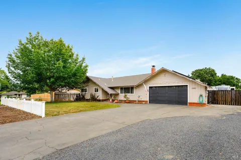 1682 Peterson Lane