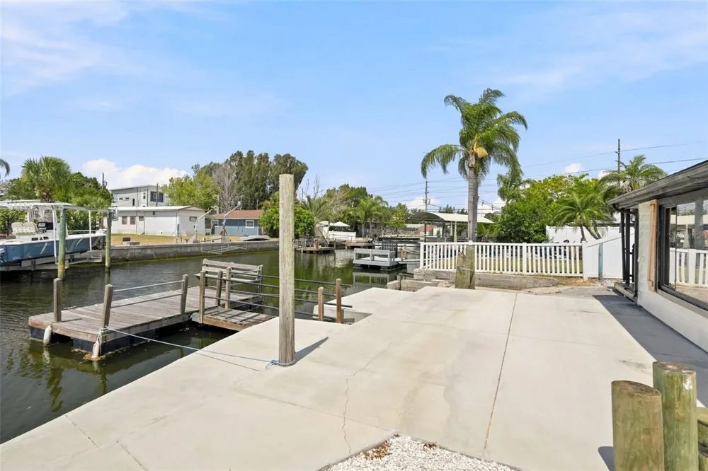 7037 MCCRAY DRIVE Hudson, FL 34667