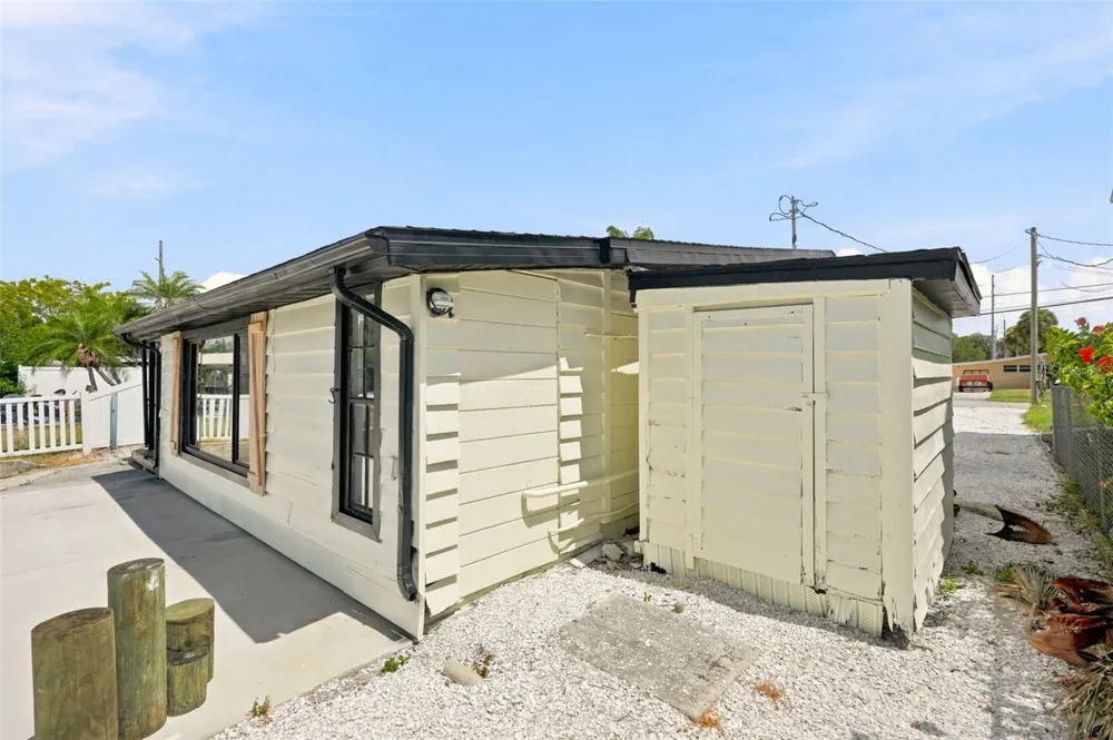 7037 MCCRAY DRIVE Hudson, FL 34667