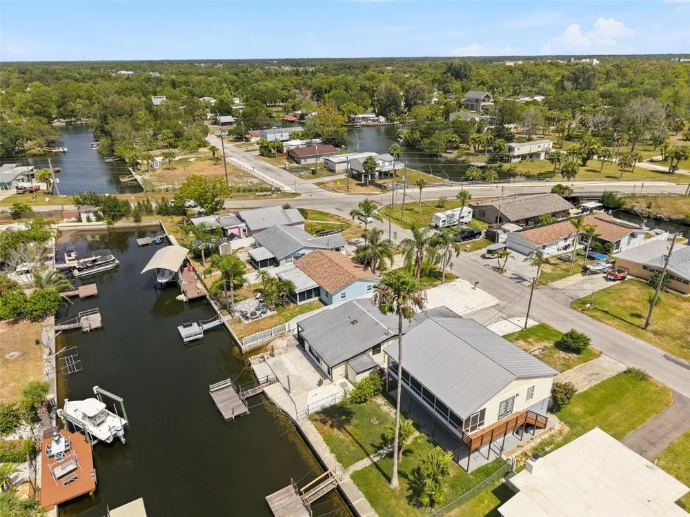 7037 MCCRAY DRIVE Hudson, FL 34667
