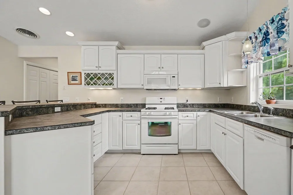 1025 E Lincoln Baldwin Township, MI 48730