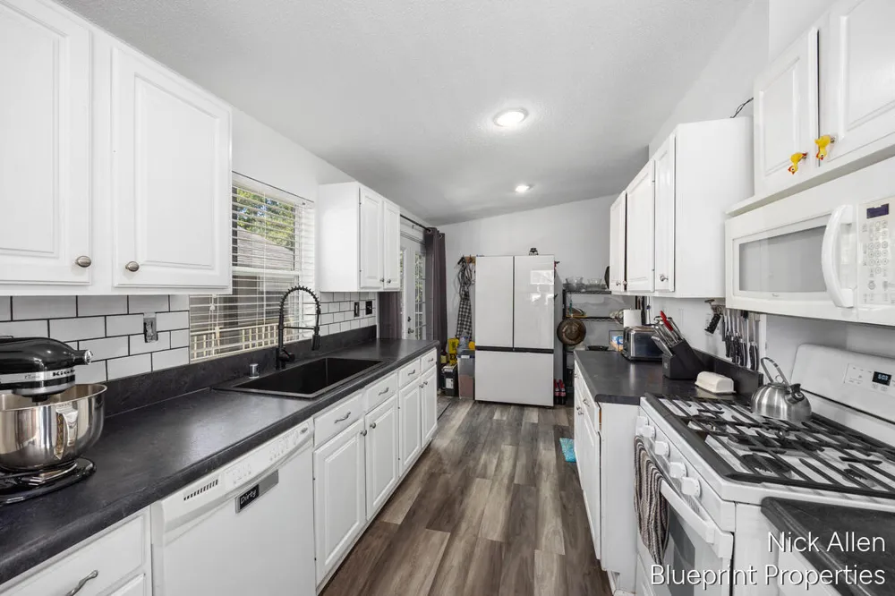 158 Wilson Street Coloma, MI 49038