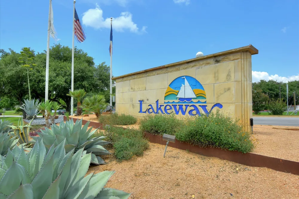 15098 Strader Circle Lakeway, TX 78734