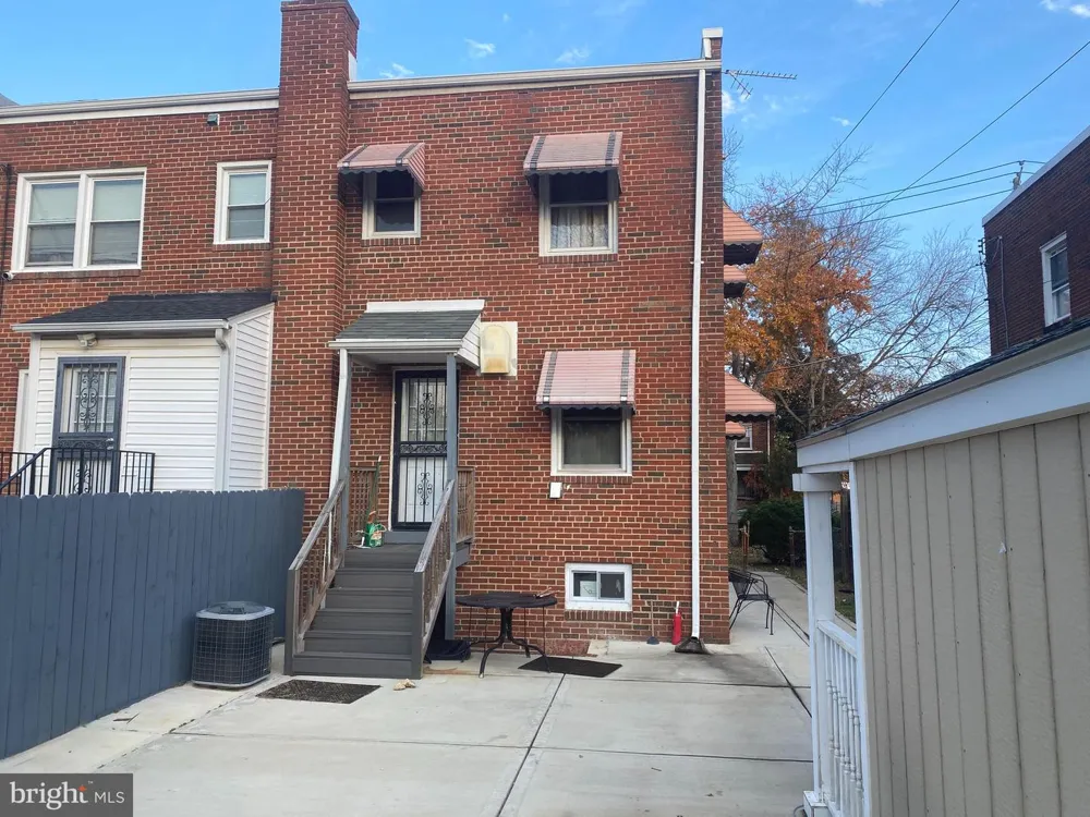 3219 12TH STREET SE Washington, DC 20032