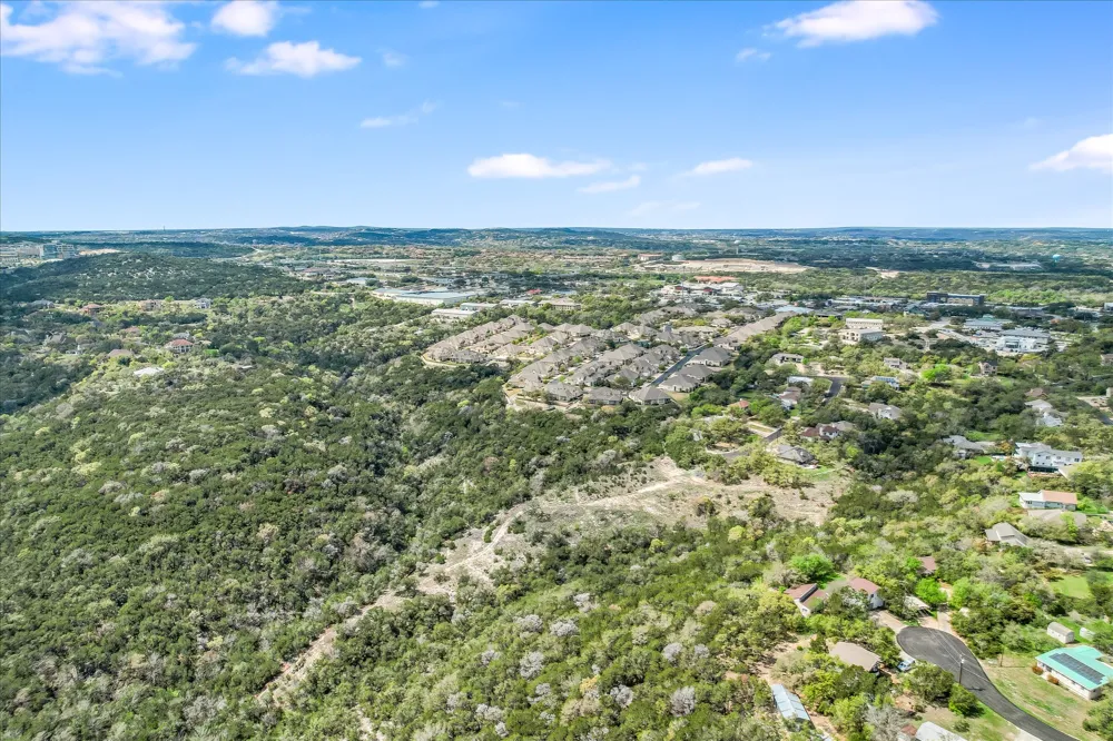 15099 Strader Circle Lakeway, TX 78734