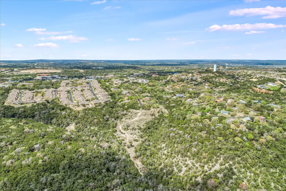 15099 Strader Circle Lakeway, TX 78734
