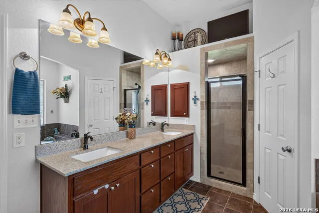 351 ROSEWOOD DR La Vernia, TX 78121