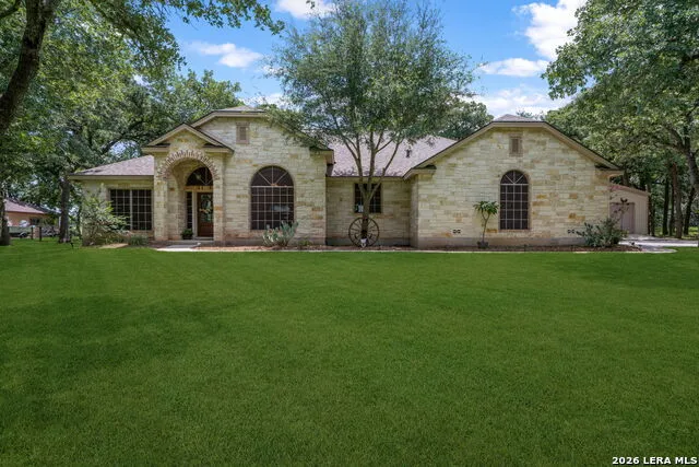 351 ROSEWOOD DR La Vernia, TX 78121