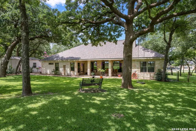 351 ROSEWOOD DR La Vernia, TX 78121