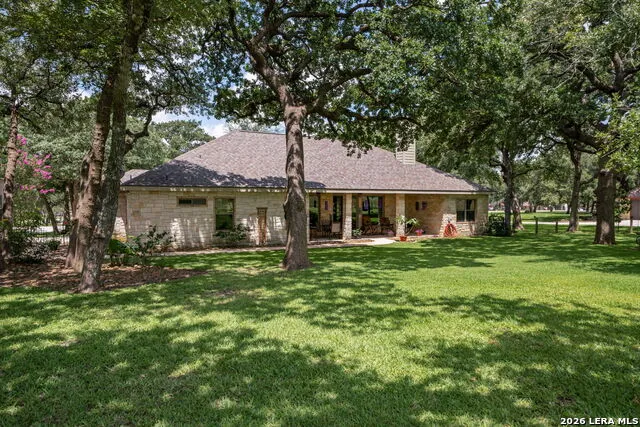 351 ROSEWOOD DR La Vernia, TX 78121
