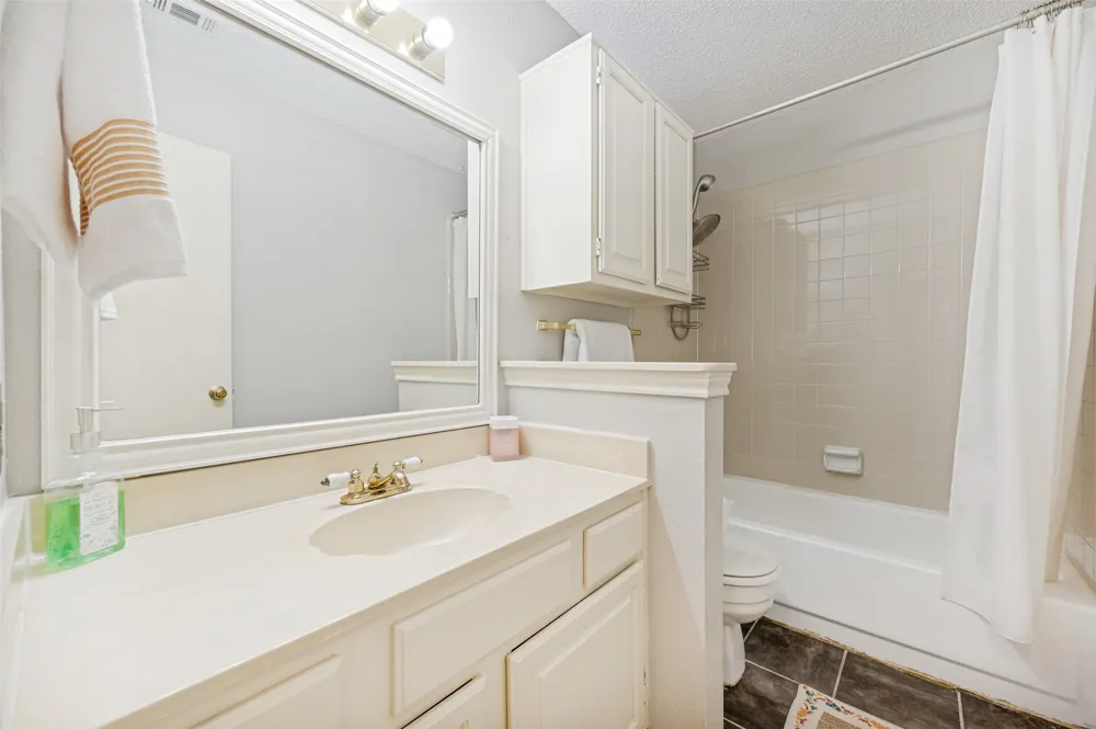 2800 Keller Springs Road #6B Carrollton, TX 75006