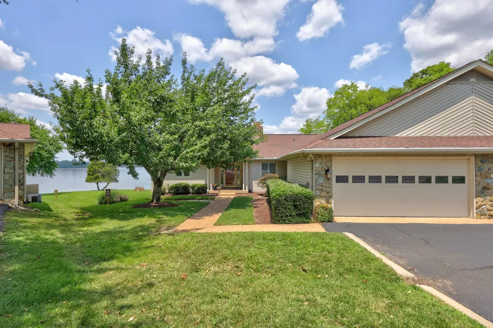 105 Tanasi Shr S Gallatin, TN 37066