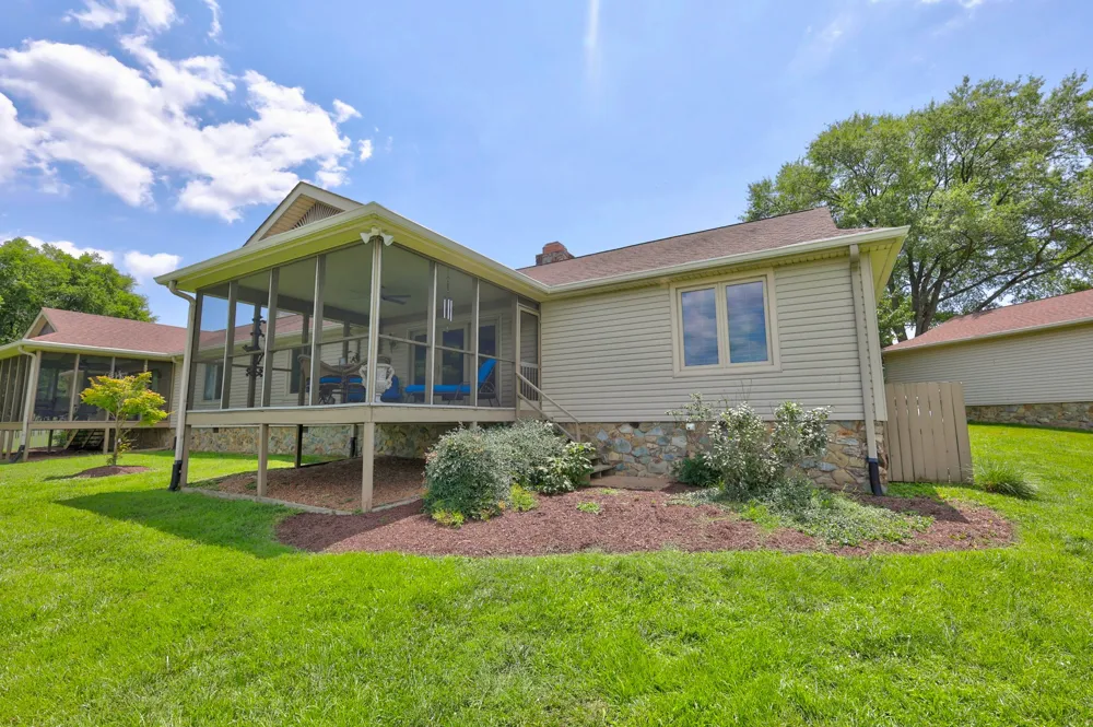 105 Tanasi Shr S Gallatin, TN 37066