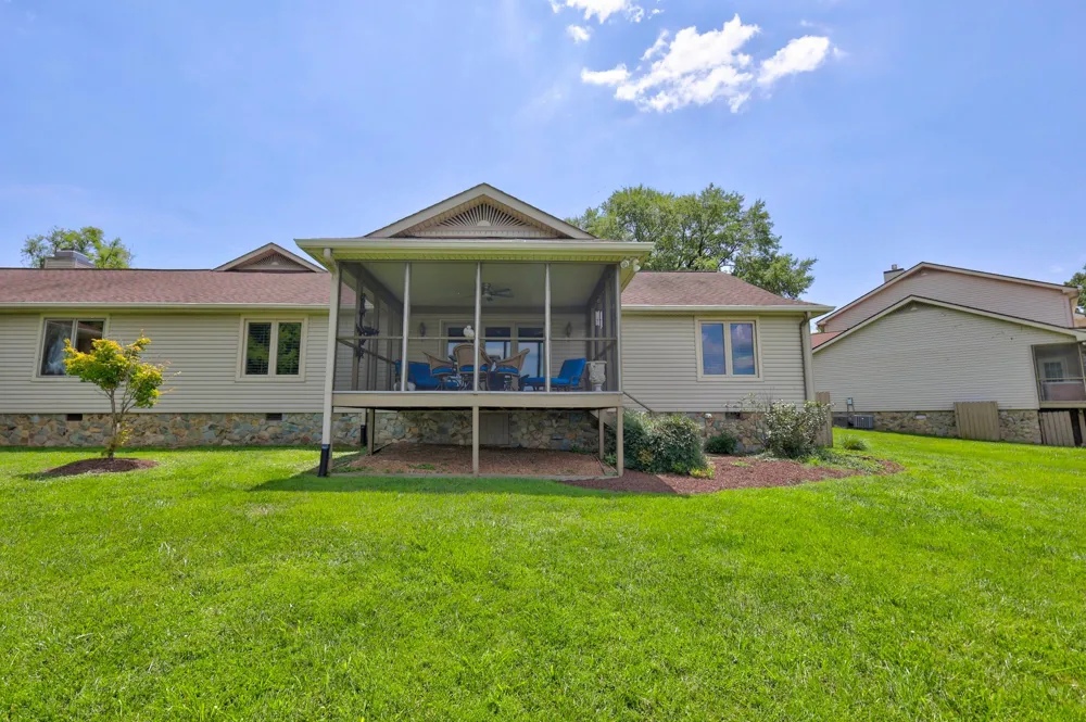 105 Tanasi Shr S Gallatin, TN 37066
