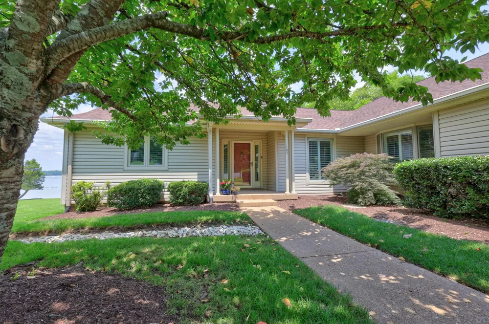 105 Tanasi Shr S Gallatin, TN 37066