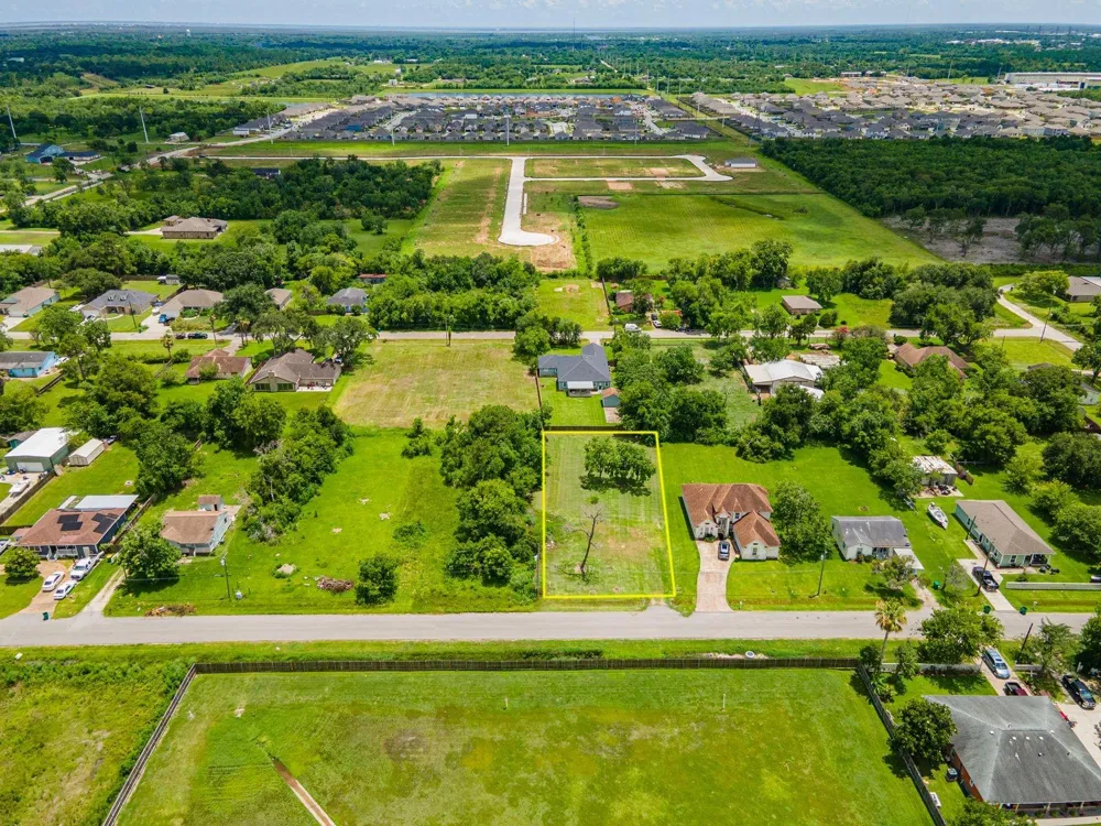 4905 Lawndale Street La Marque, TX 77568