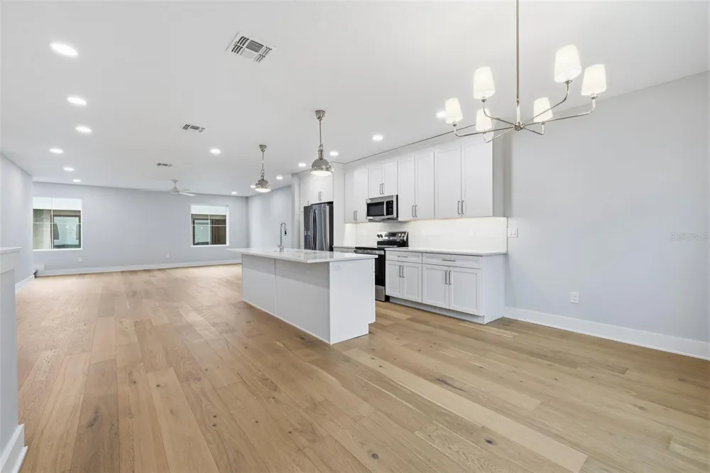 4208 W CARMEN STREET #C Tampa, FL 33609