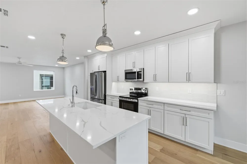 4208 W CARMEN STREET #C Tampa, FL 33609