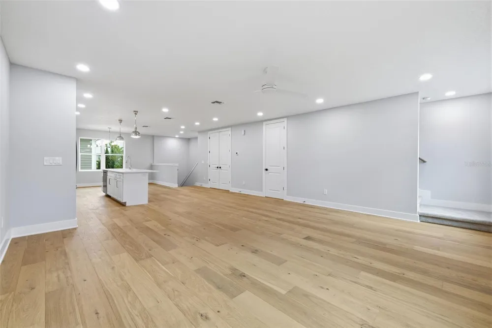 4208 W CARMEN STREET #C Tampa, FL 33609