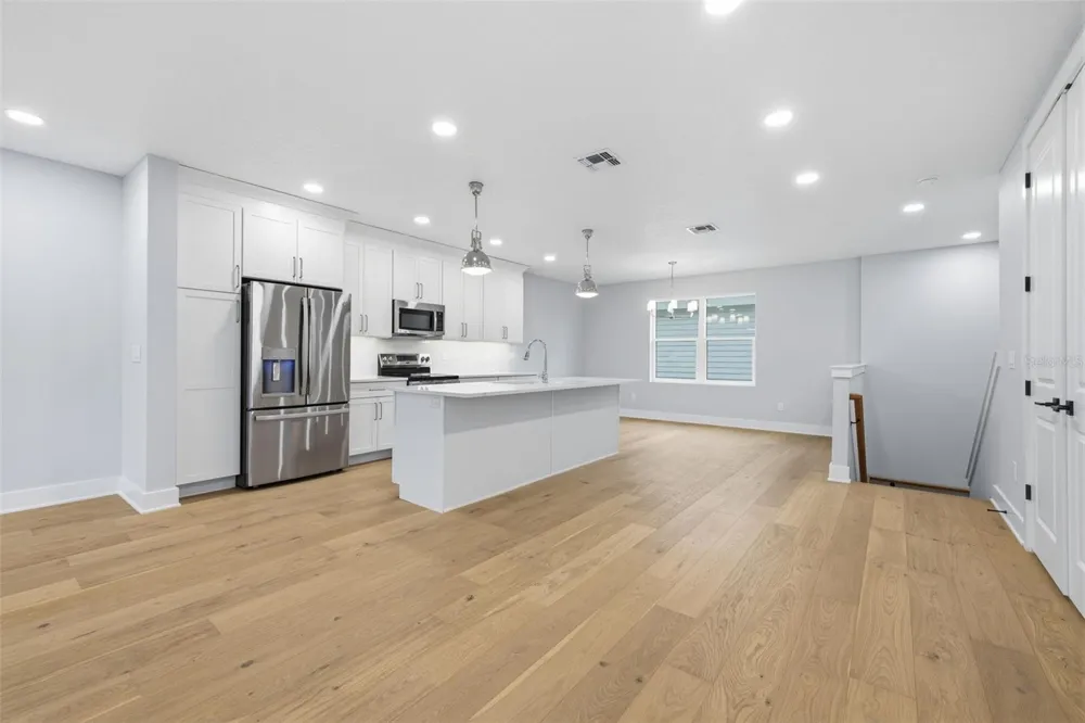 4208 W CARMEN STREET #C Tampa, FL 33609